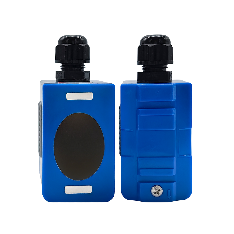 Clamp onflowmeter transducer