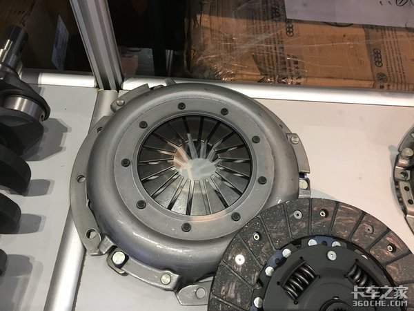 汽车基础知识（六）离合器为啥有爪子？