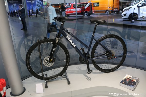 汽车基础知识（十五）四轮定位是干啥的