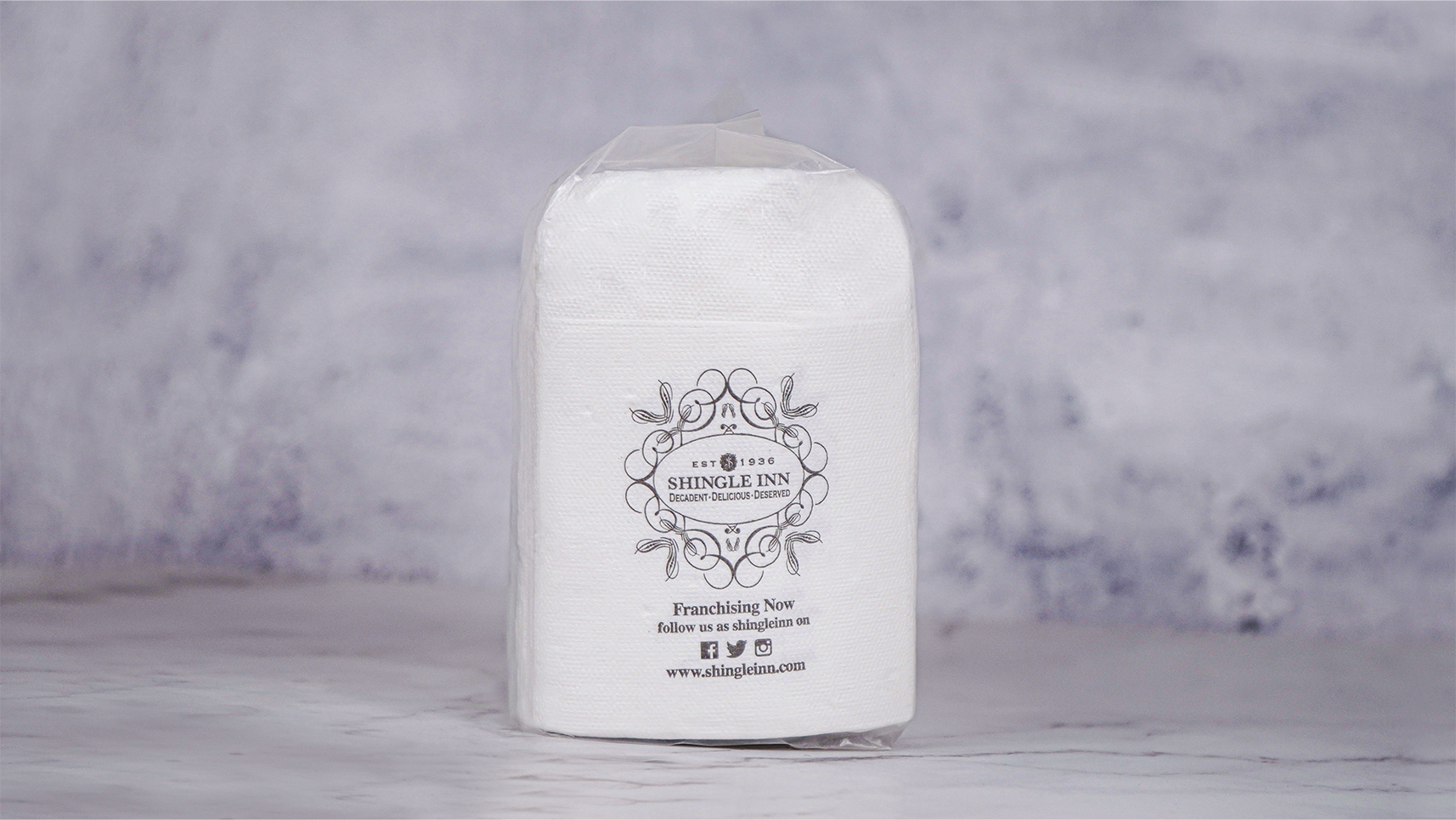 White D Fold 24*22cm 1Ply Dispenser Napkins White D Fold 24*22cm 1Ply Dispenser Napkins