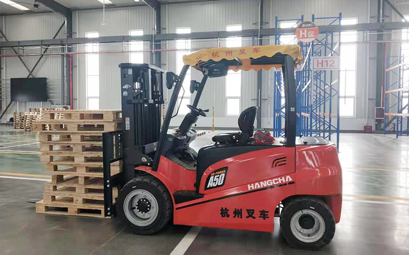 Intelligent Warehousing Center