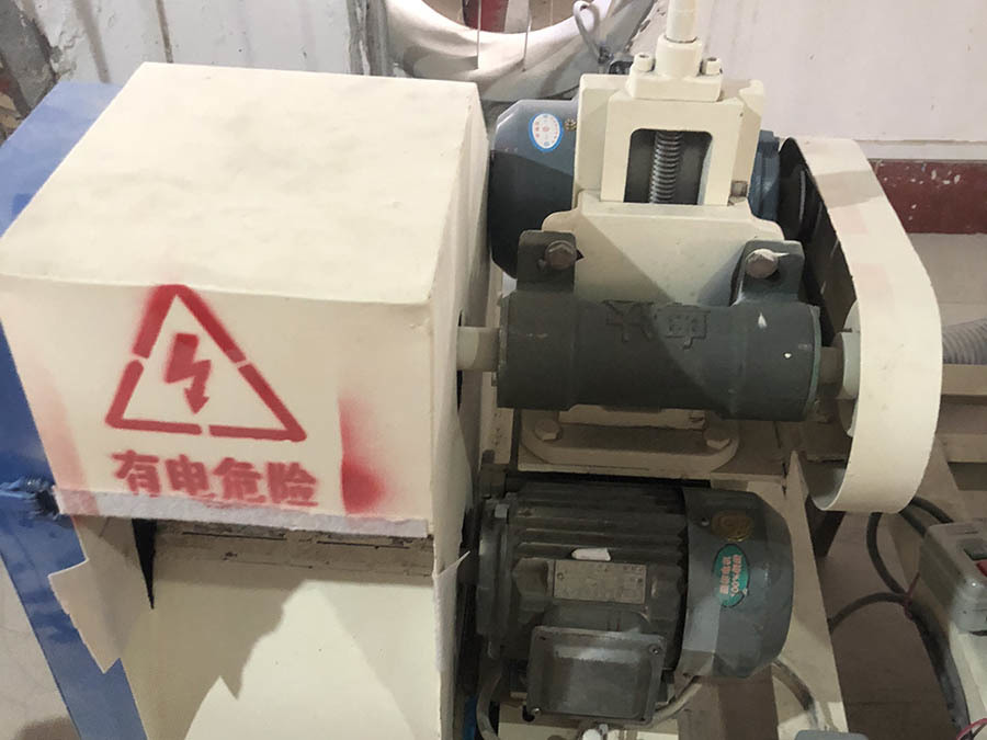 抛光机