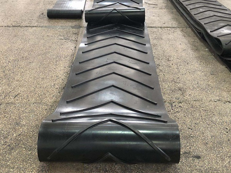 The working temperature range of different material industrial conveyor belt is introduced