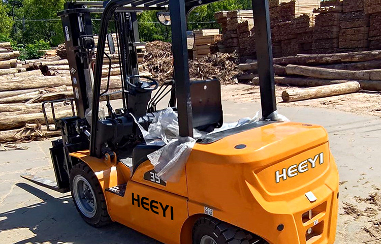 Construction site lumber handling