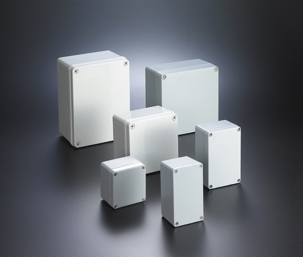 PLASTIC WATERPROOF BOX