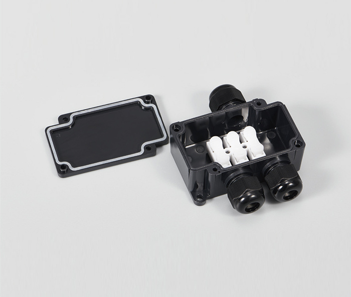WATERPROOF CONNECTOR  B06-3WKFF-3P