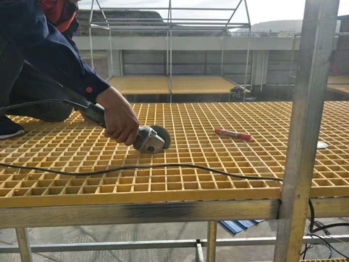 玻璃鋼光伏走道板格柵安裝案例
