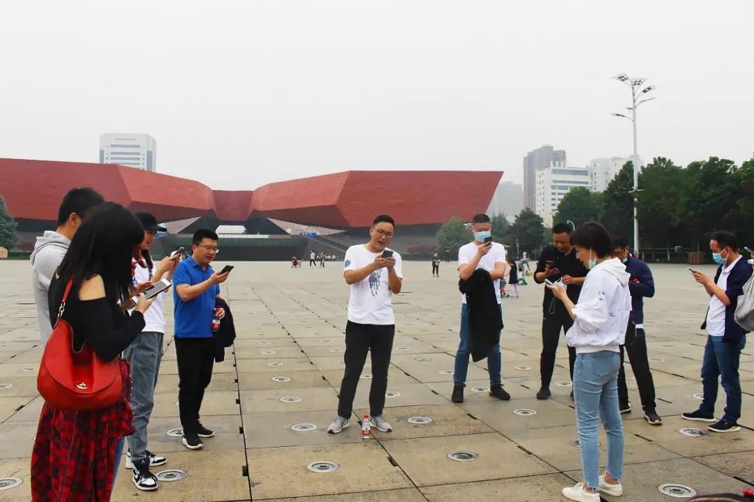 传承红色精神02
