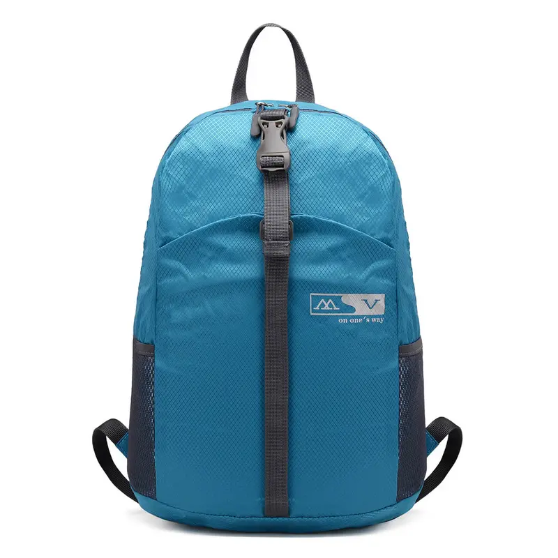 Folding nylon shopping bags