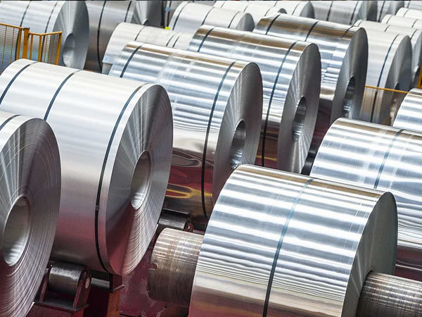 Although the stainless steel coil plate market is sluggish, it still has a "surge"