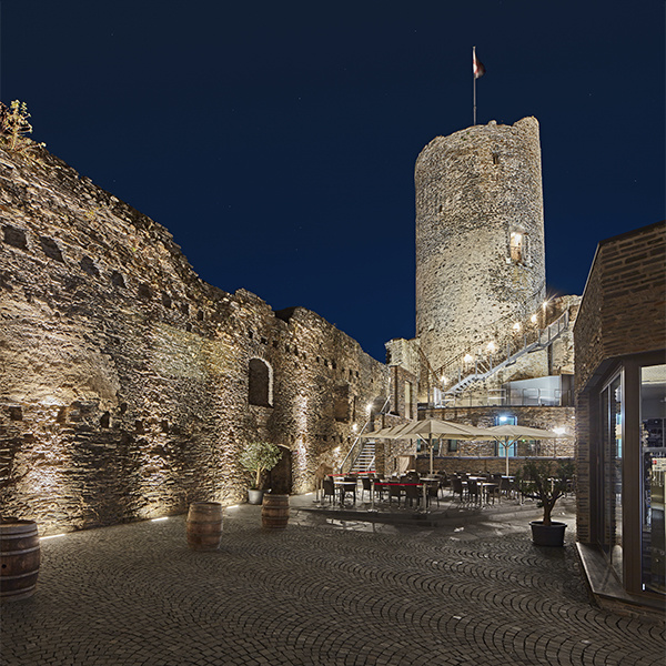 Vertical surfaces