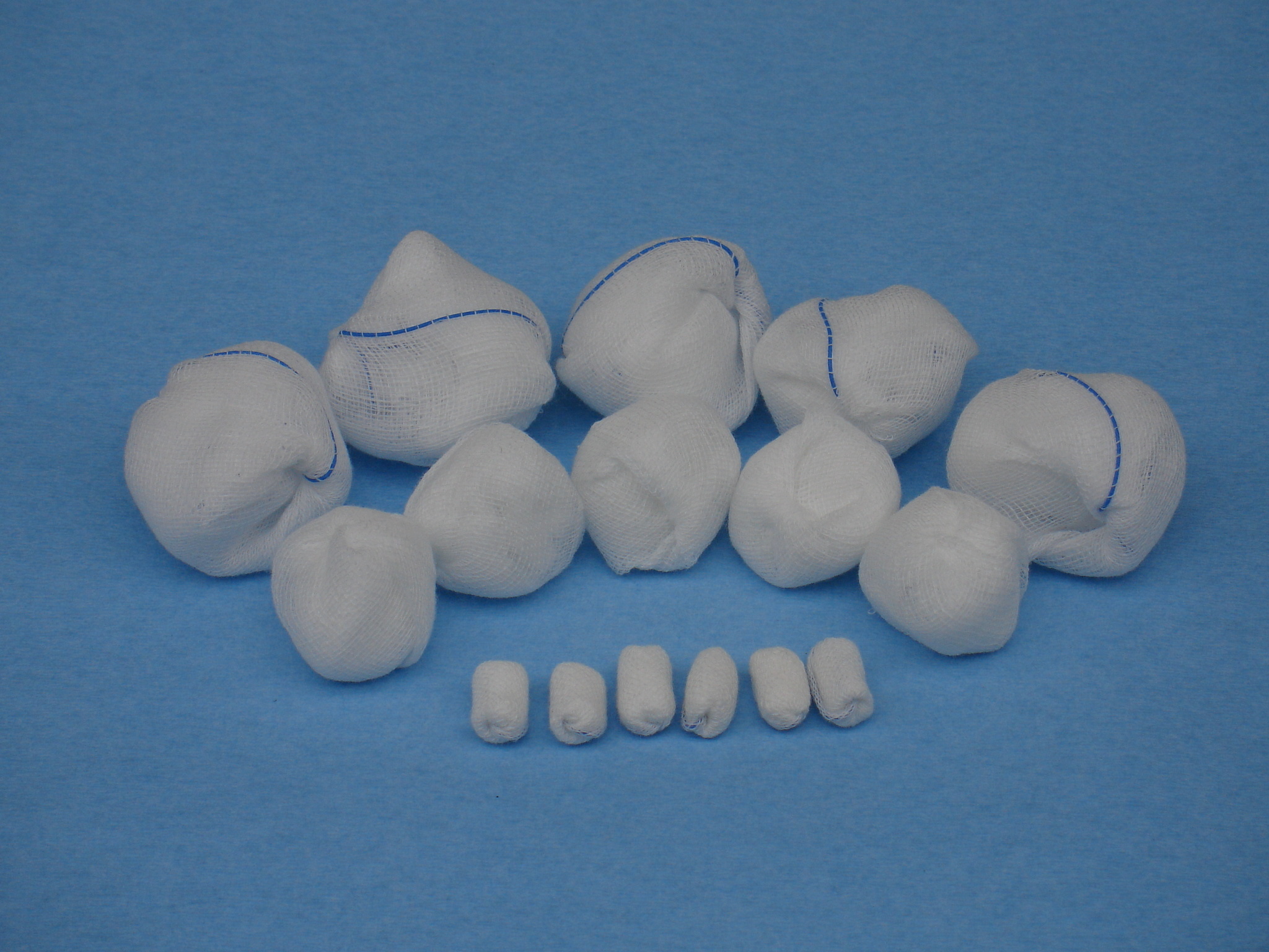 Gauze Ball Woven-in XRD Non Sterile