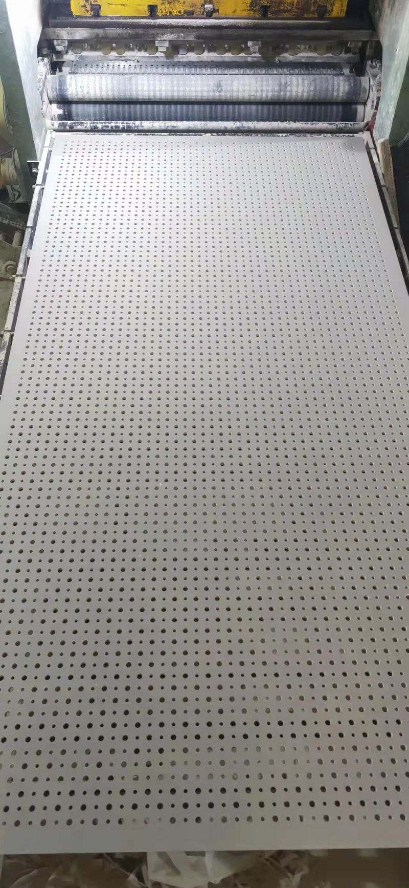 穿孔石膏板—滿穿大小孔