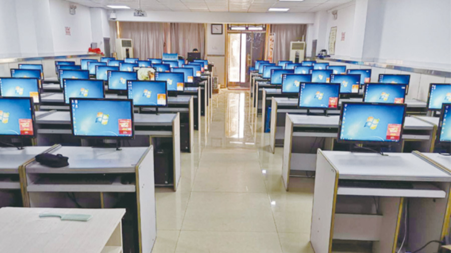 学校