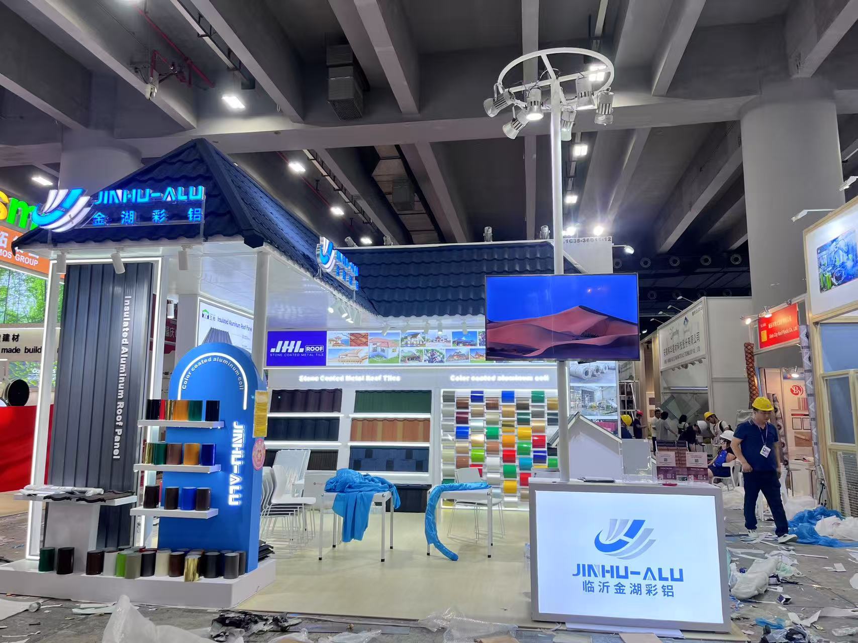 JHL Stone Coated Metal Tiles Shines at 135th Canton Fair with Record Client Engagement & Orders