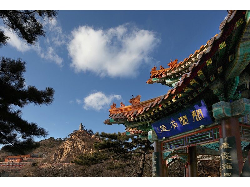 李江《峰塔云天》