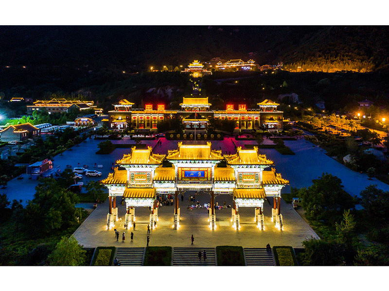 陳柏《夜幕盤山》