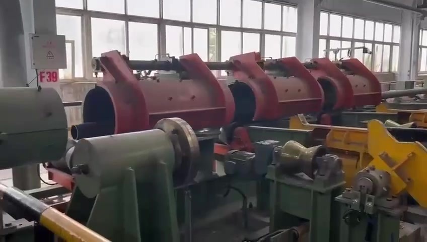 十輥無(wú)縫管矯直機(jī)