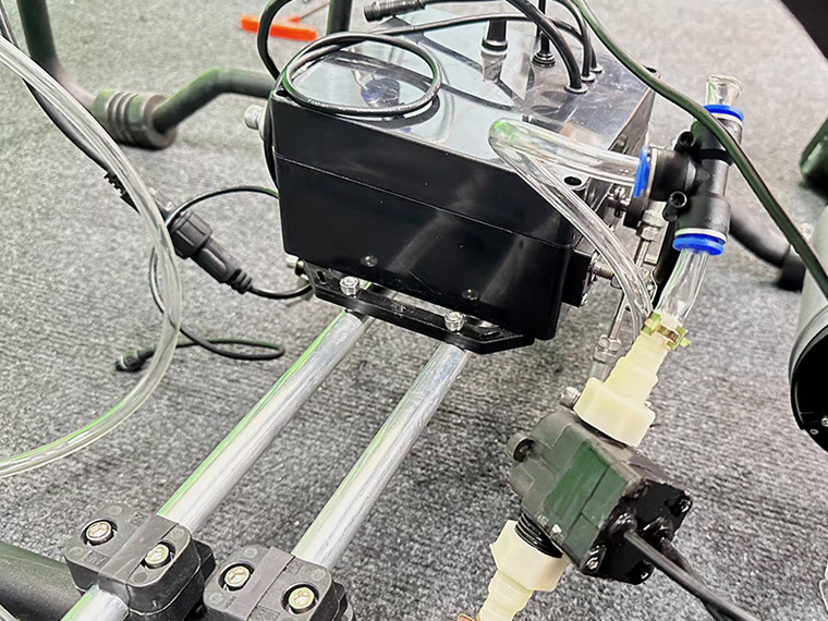 HF-8 Head Photovoltaic Panel Cleaning System