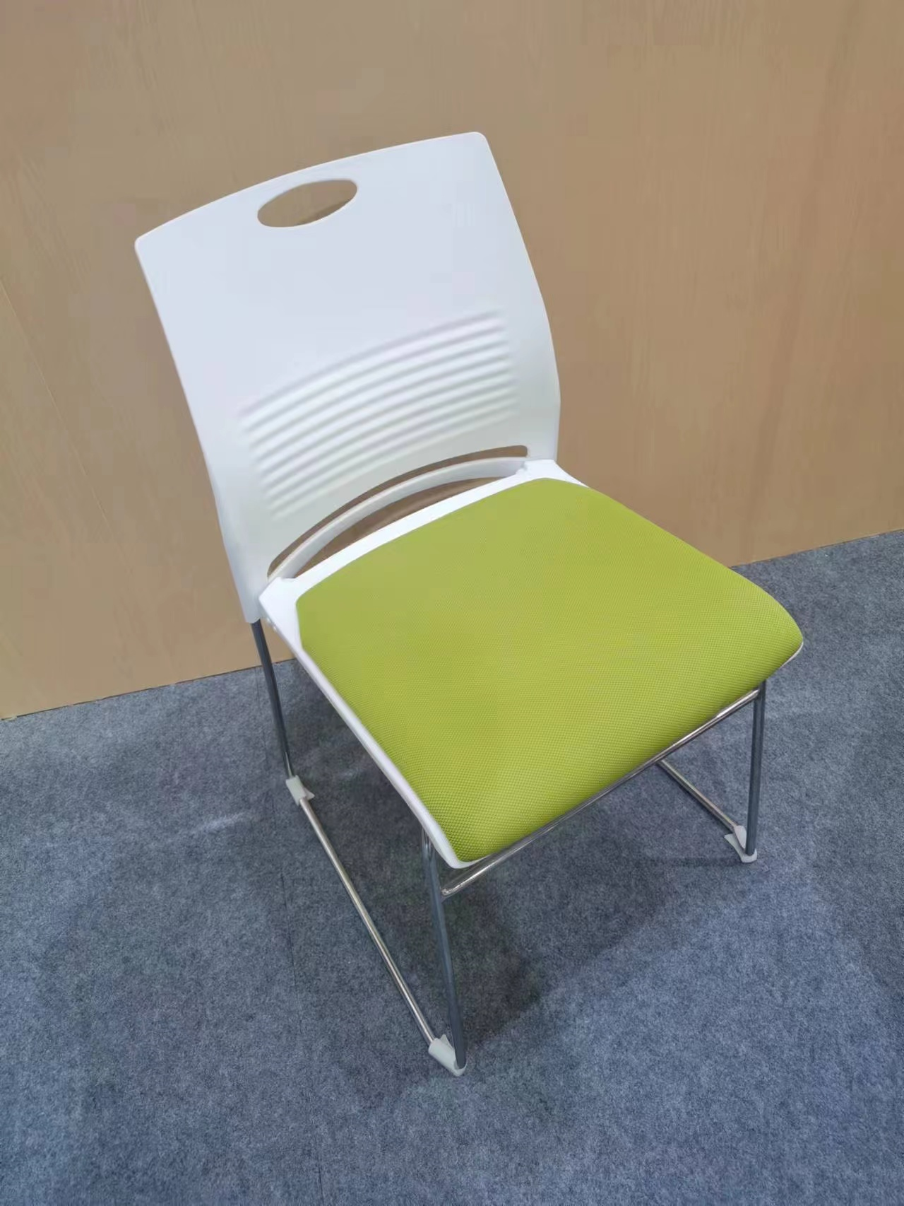 Single student chair