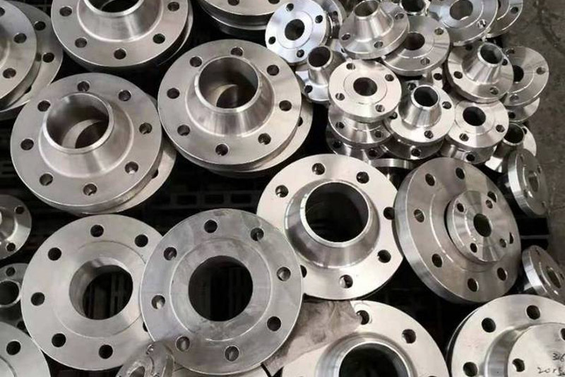Standard for dimensions of flat welded flange with neck