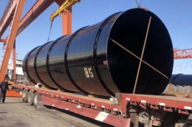 Epoxy resin anti-corrosion steel pipe