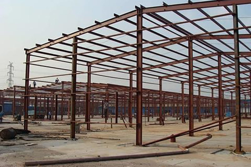 Steel roof truss