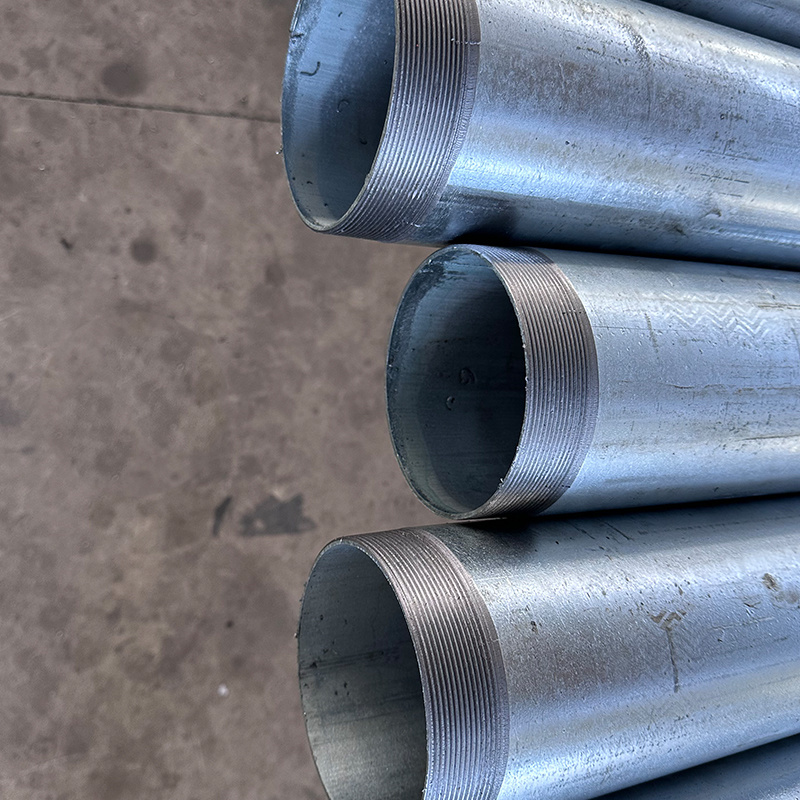 Galvanized threaded pipe