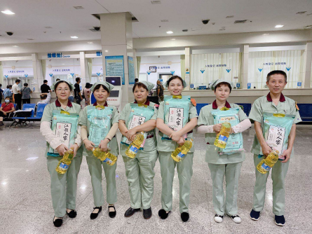 迎中秋，慶國慶—筑誠物業(yè)人在行動