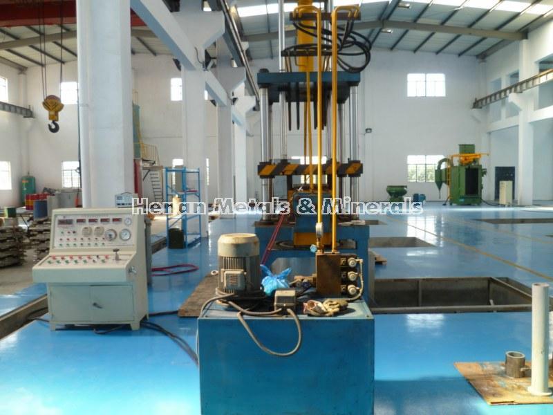 Aluminum low pressure casting machine