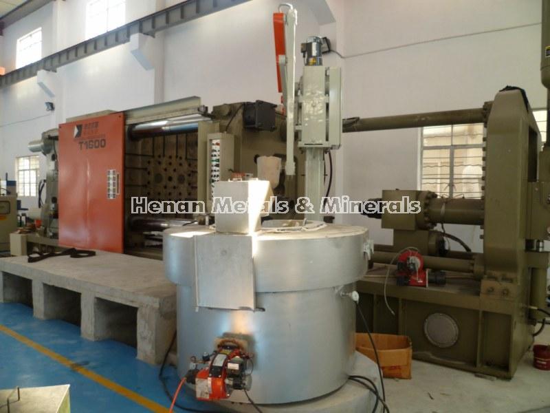Aluminum high pressure casting machine