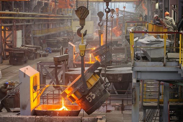 Industrial alumina prices rise again, leveling April price highs