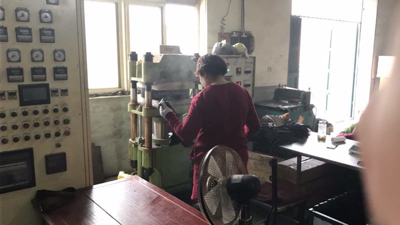 Rubber vulcanization workshop