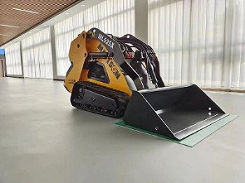 Mini Skid Steer Loader With Standard Bucket
