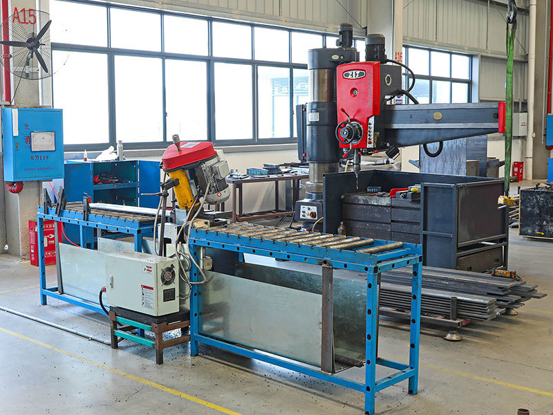 Radial drilling machine Radial drilling machine