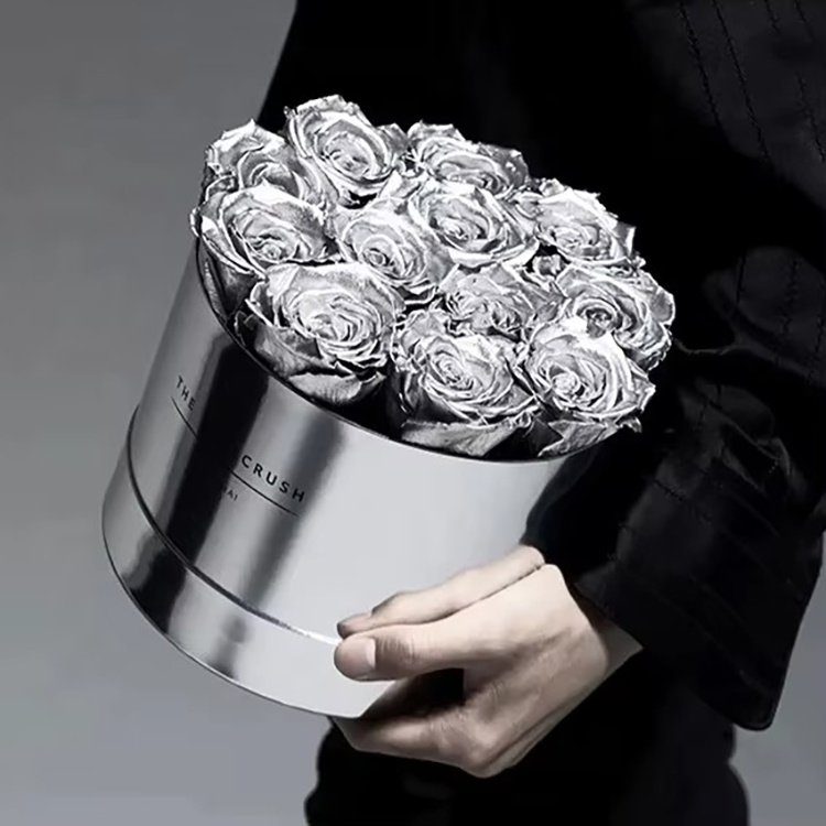 Silver preserved rose and silver gift box