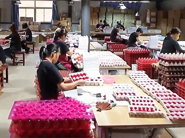 rose head production and packaging