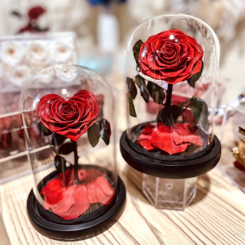 Red heart-shaped preserved rose glass cover