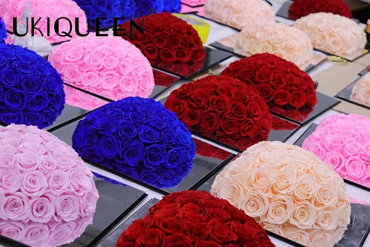 Preserved rose heads used in gift boxes and floral domes