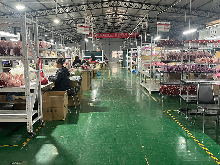 Preserved flowers prepared for international export and B2B flower events worldwide