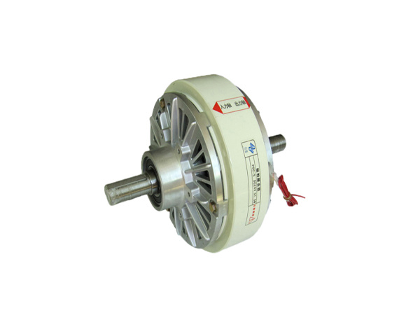 What are the advantages of magnetic powder clutch?