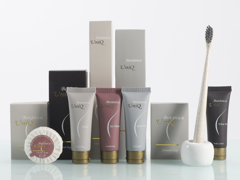 Amenities set by boxes 004
