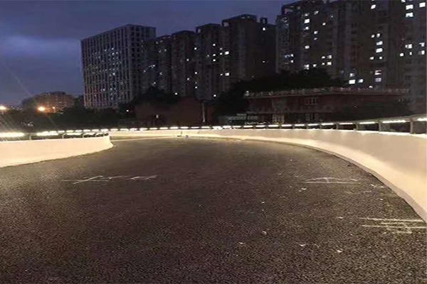 图片名称 图片名称