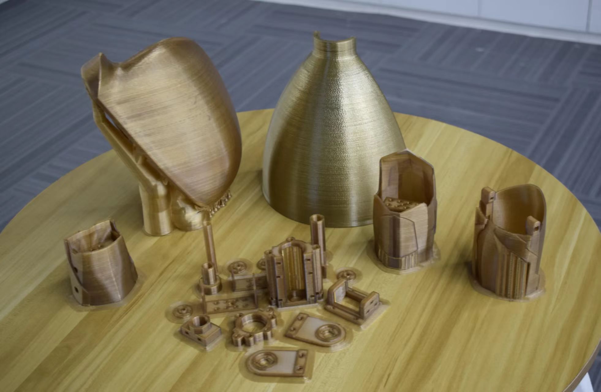 FDM特种PEEK材料3D打印技术革新与行业赋能