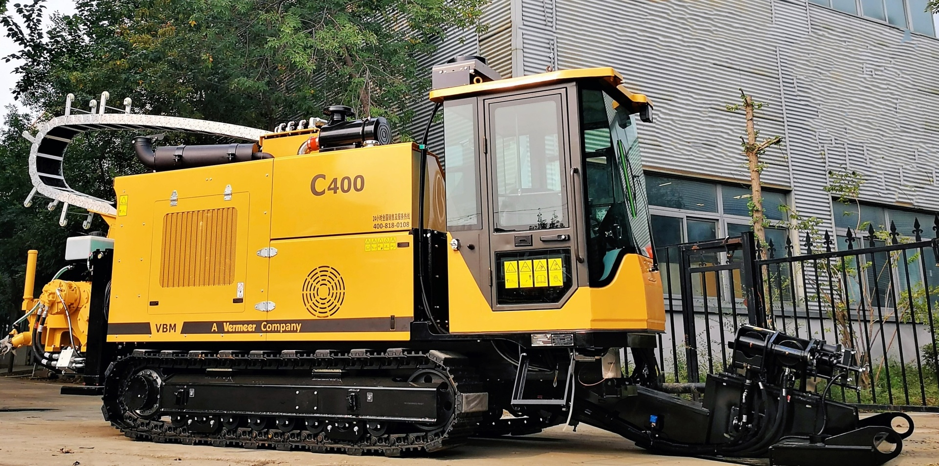 C400