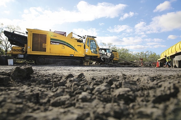 D220x300 S3 NAVIGATOR® 水平定向钻机