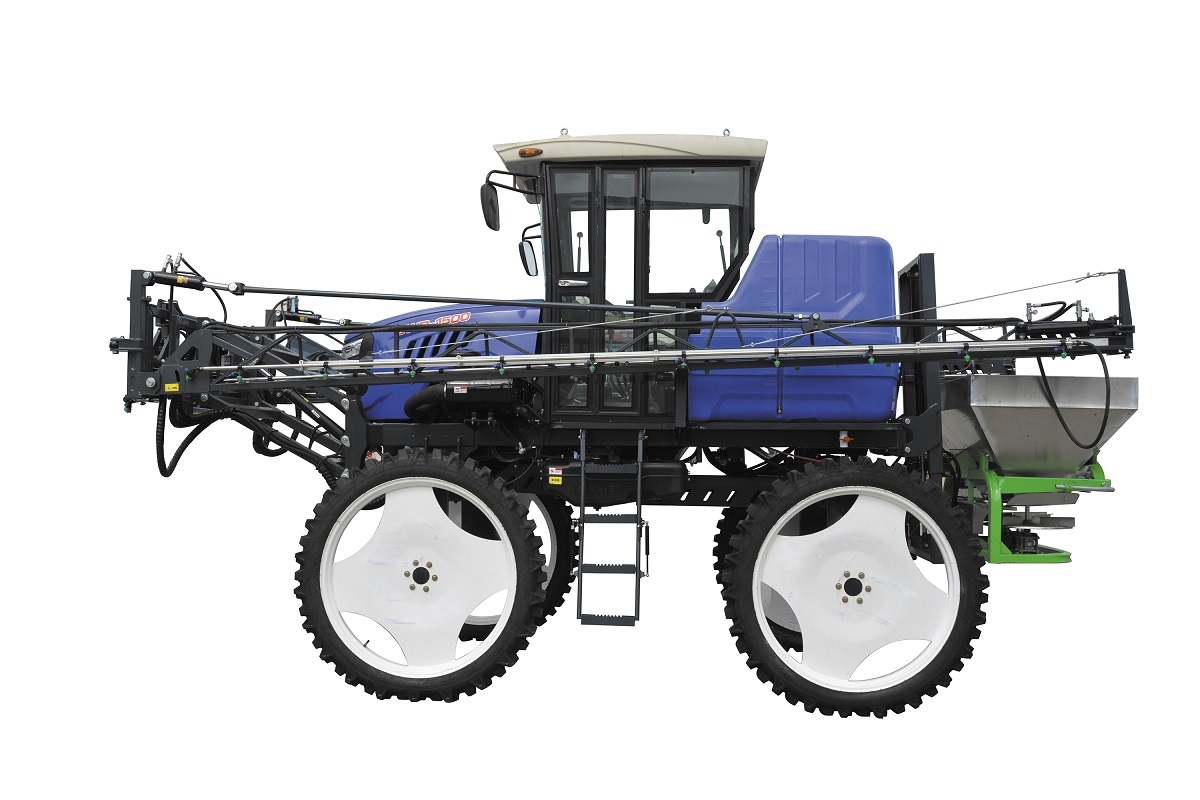 WEIKAISI self-propelled boom sprayer