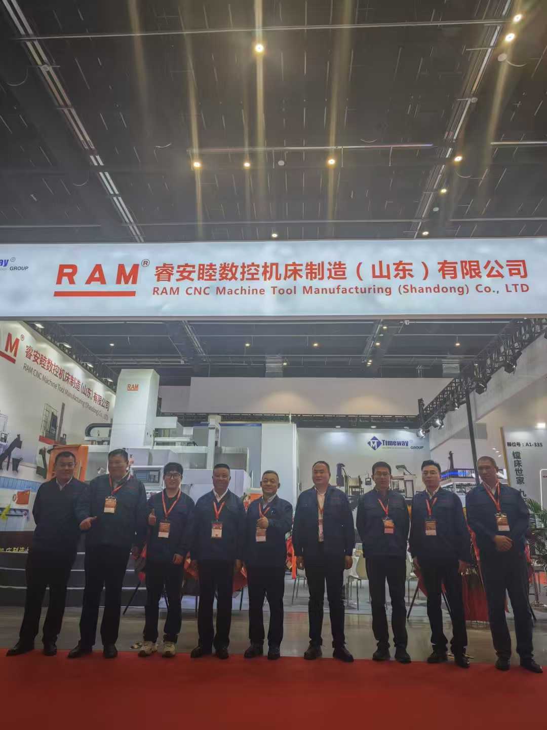 Компания Ruianmu CNC Machine Tools блистает на Столичной международной выставке станков, а инновации движут будущим!