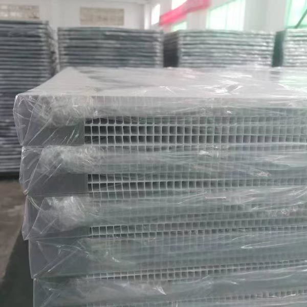 PP Hollow Sheet