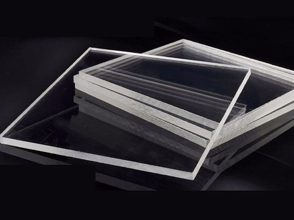 What to cut acrylic boards